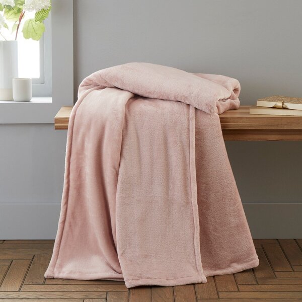 Светлорозово одеяло от микроплюш 130x170 cm Raschel Velvet – Catherine Lansfield