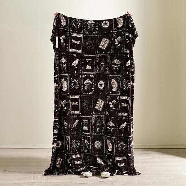 Черно одеяло с хелоуински мотив от микроплюш 130x170 cm Enchanted Witchcraft – Catherine Lansfield