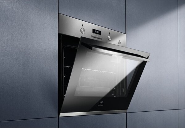Вградена фурна Electrolux KOD3H70X, A, 72L, AquaClean, инокс