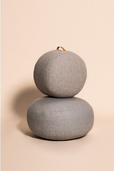 Светлосив пуф Turenio, ø 70 cm Mochi - Hübsch