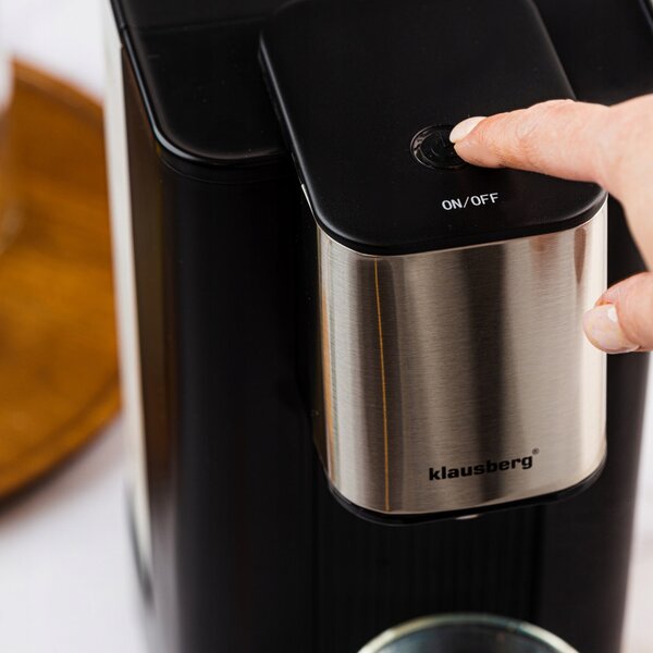 Диспенсър за гореща вода Klausberg KB 7877, 2600W, 2.5l, 95°C, 400-500мл/мин, Индикатор за нивото на вода, CE, RoHS, Черен