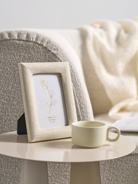 Sinsay - Рамка за снимки с текстилно покритие - бежово
