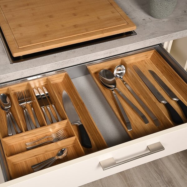 Кутия за прибори с 6 отделения 43x35x5см KESPER