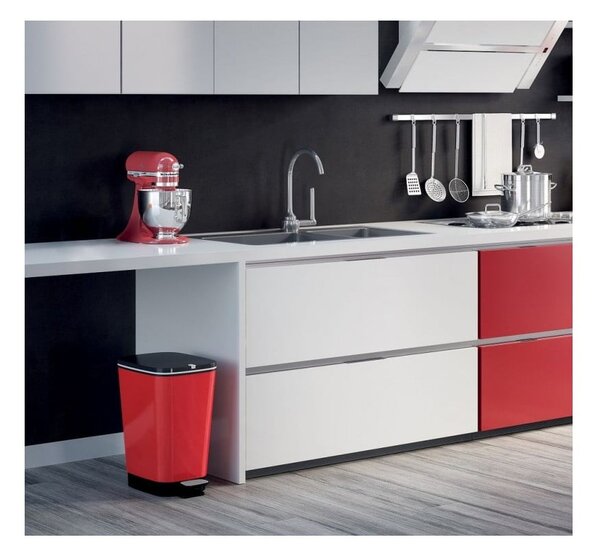 Червено пластмасово кошче за боклук с педал 25 l Chic Bin – KIS