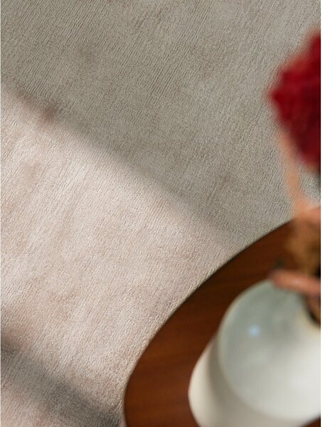 Бежов ръчно изработен килим от вискоза 80x150 cm Noemi – Vikosa