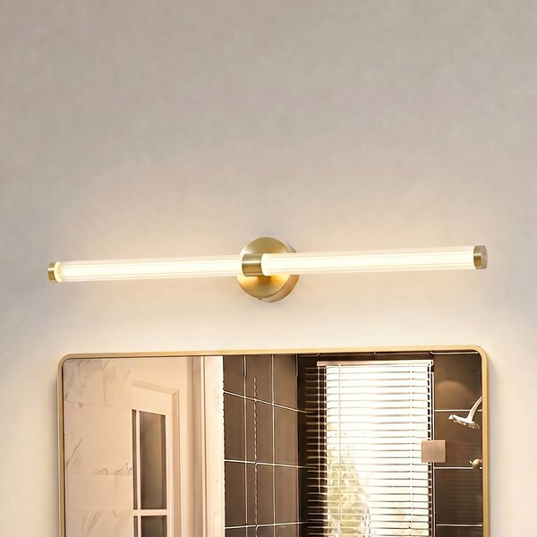 Lucande LED стенна лампа Melisa, златна, 90 cm, CCT, IP44, Злато / месинг, Баня, Стъкло, Модерен