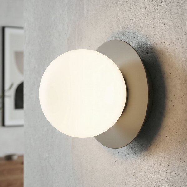 EMIBIG LIGHTING Стенна лампа „Минерва“, опал/бежов, Ø 15 см, стъкло/метал, E14, Затъмняване, Бежов, Дневна/трапезария, Стъкло, Модерен, Глобус