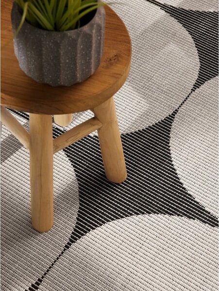 Черно-бял килим за открито и закрито 160x230 cm Duet Bowen – NORTHRUGS