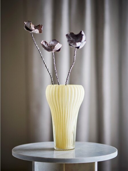 Светложълта стъклена ръчна изработка ваза (височина 28 cm) Averie – Bloomingville