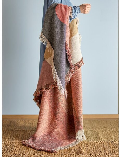 Кафяво одеяло от рециклиран памук 130x160 cm Arni – Bloomingville