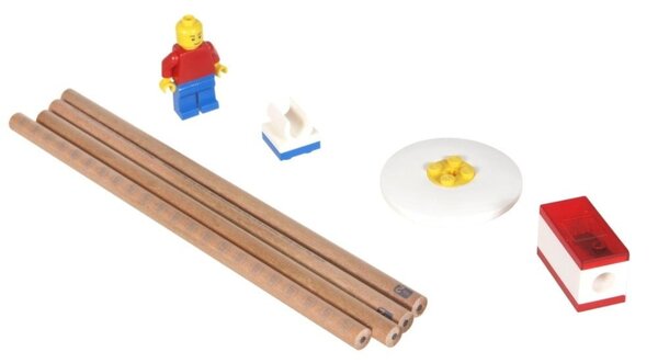 Комплект канцеларски материали с фигура Комплект канцеларски материали - LEGO®
