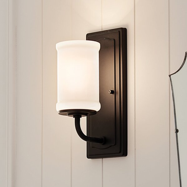 KICHLER Стенна лампа Vetivene, черна, височина 31 см, метал, IP44, G9-LED, Черен, Баня, Метал