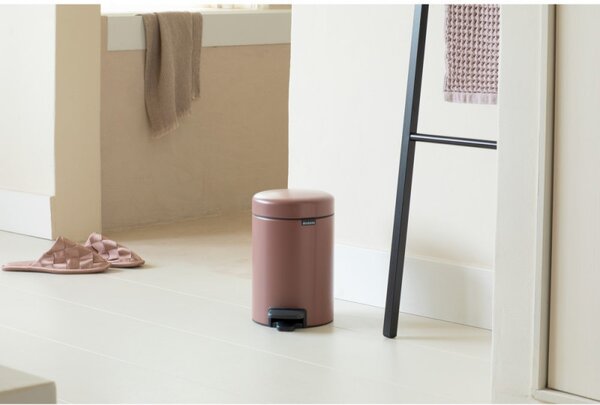 Кош за боклук с педал Brabantia NewIcon 1008837, 3 л, Плавно затваряне, Противоплъзгаща основа, Сатенено покритие, Кафяв