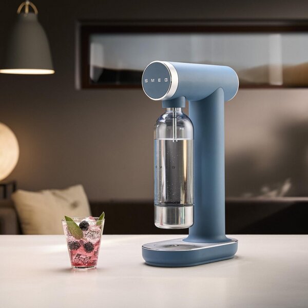Машина за сода SMEG Collezione SKC01SBM, 800 мл, CO2, Предпазен клапан, Тавичка за отцеждане, Ръчна, Син