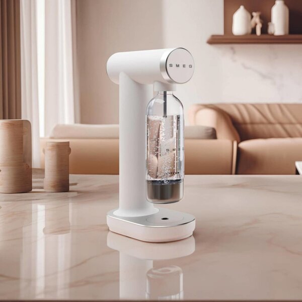 Машина за сода SMEG Collezione SKC01WHM, 800 мл, CO2, Предпазен клапан, Тавичка за отцеждане, Ръчна, Бял мат