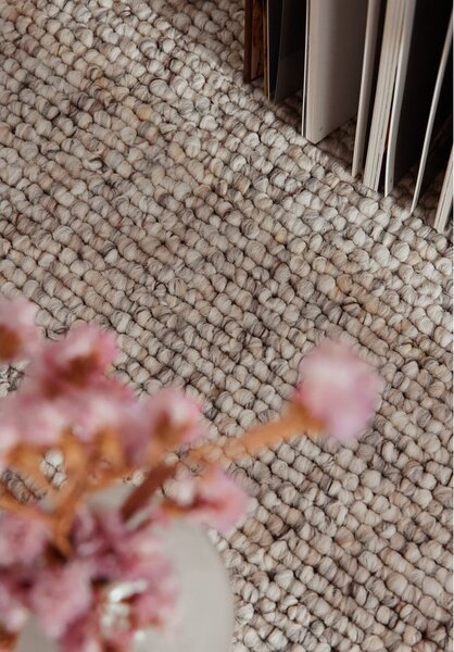 Сиво-кремав килим подходящ за пране 120x170 cm Rocco Dark Cream – Elle Decoration