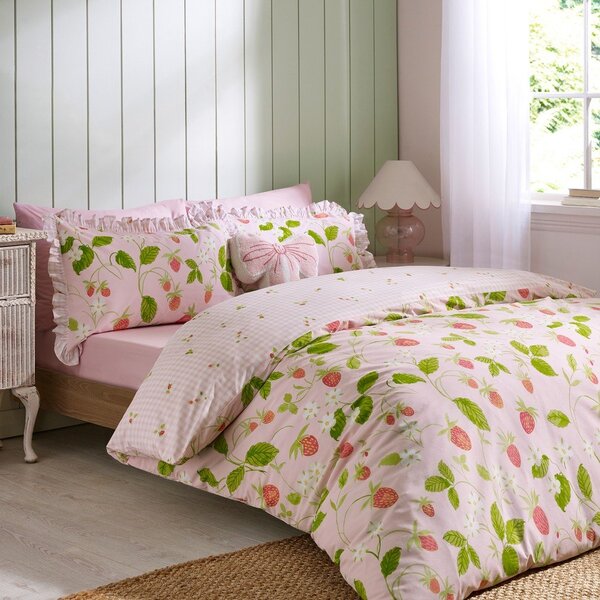 Розово единично спално бельо 135x200 cm Strawberry Frills – Catherine Lansfield