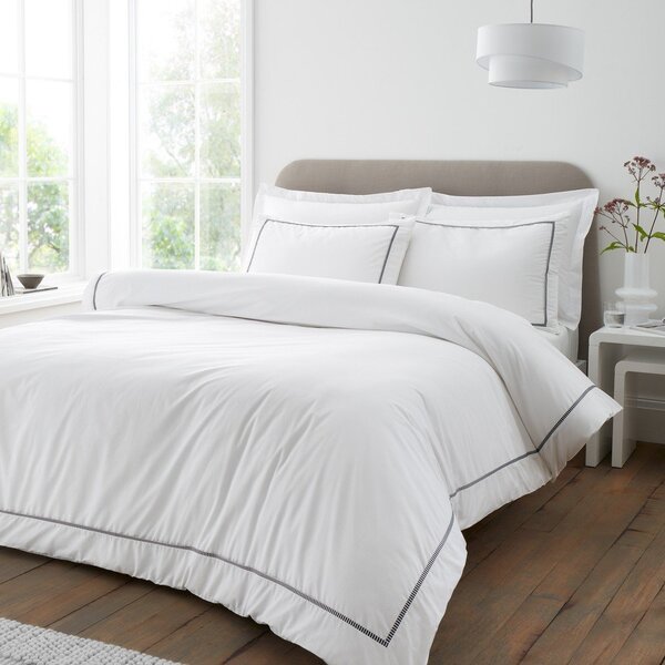 Бяло единично спално бельо от памук перкал 135x200 cm Contrast Trim – Bianca