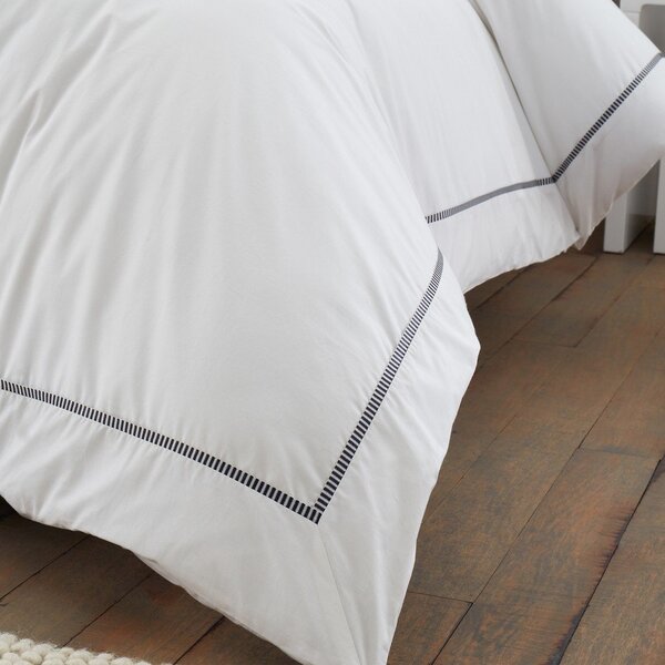 Бяло единично спално бельо от памук перкал 135x200 cm Contrast Trim – Bianca