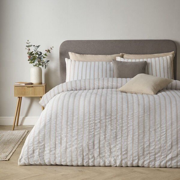 Бежово единично спално бельо 135x200 cm So Soft Seersucker Stripe – Catherine Lansfield