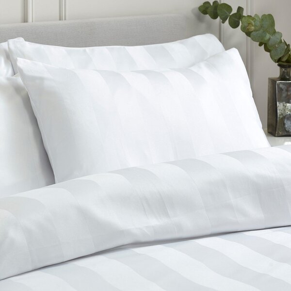 Бяло двойно 3 части сатенено спално бельо 200x200 cm So Soft Satin Stripe – Catherine Lansfield