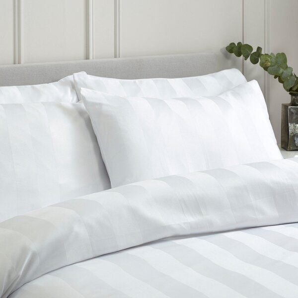 Бяло двойно 3 части сатенено спално бельо 200x200 cm So Soft Satin Stripe – Catherine Lansfield