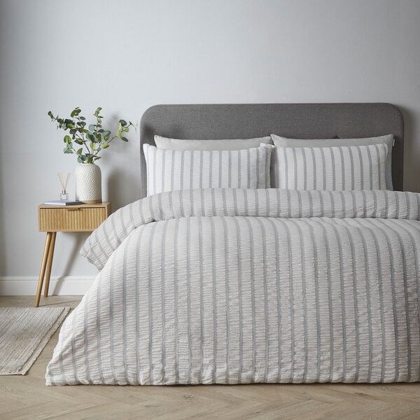 Сиво единично спално бельо 135x200 cm So Soft Seersucker Stripe – Catherine Lansfield