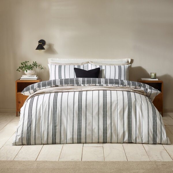 Черно-бял единично спално бельо 135x200 cm Harbour Stripe – Catherine Lansfield