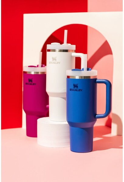 Бял термос със сламка от неръждаема стомана 1,18 l Quencher H2.0 FlowState Tumbler Frost – Stanley