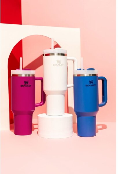 Бял термос със сламка от неръждаема стомана 1,18 l Quencher H2.0 FlowState Tumbler Frost – Stanley