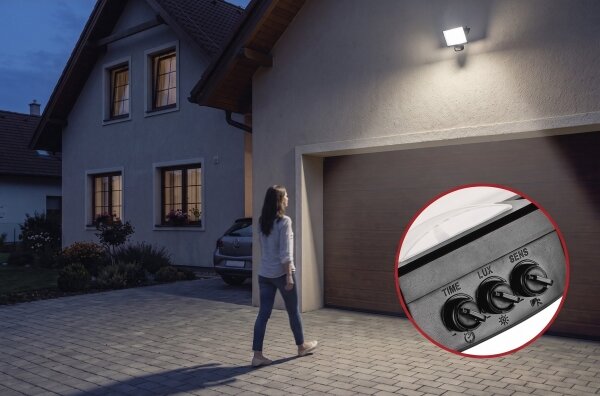 LED прожектор със сензор за движение TAMBO EVO LED/30W/230V 4000K IP44 черен