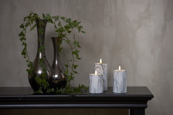 LED свещ от сив и бял бетон, височина 15 см Flamme Marble - Star Trading