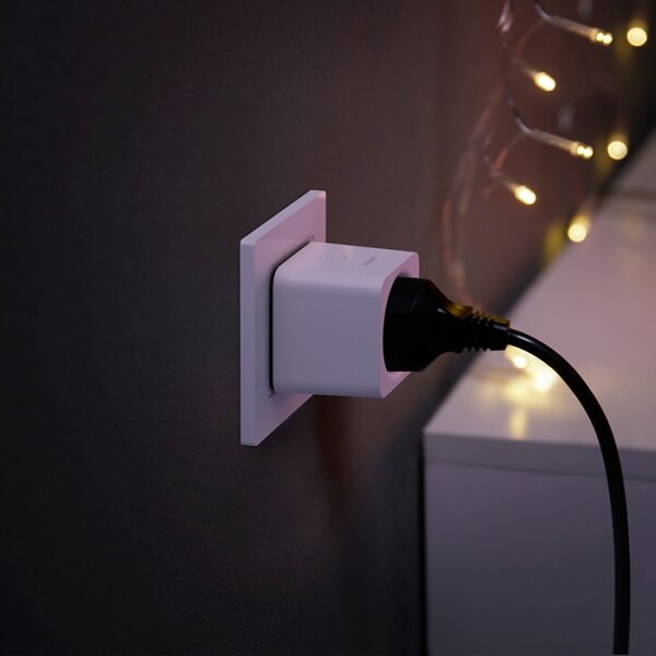 Смарт контакт Philips Smart plug