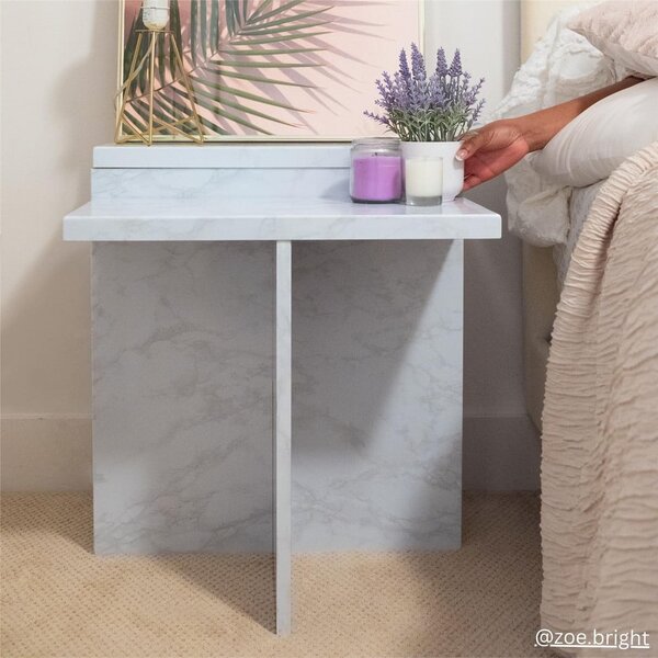 Бяла масичка за кафе от декор от мрамор 56x56 cm Brielle – CosmoLiving by Cosmopolitan