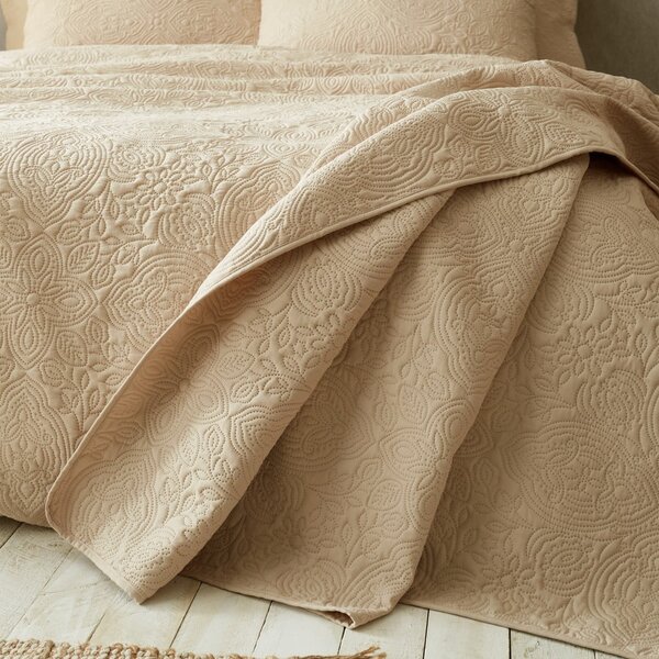 Бежово покривало за легло 220x230 cm Casablanca Pinsonic – Pineapple Elephant