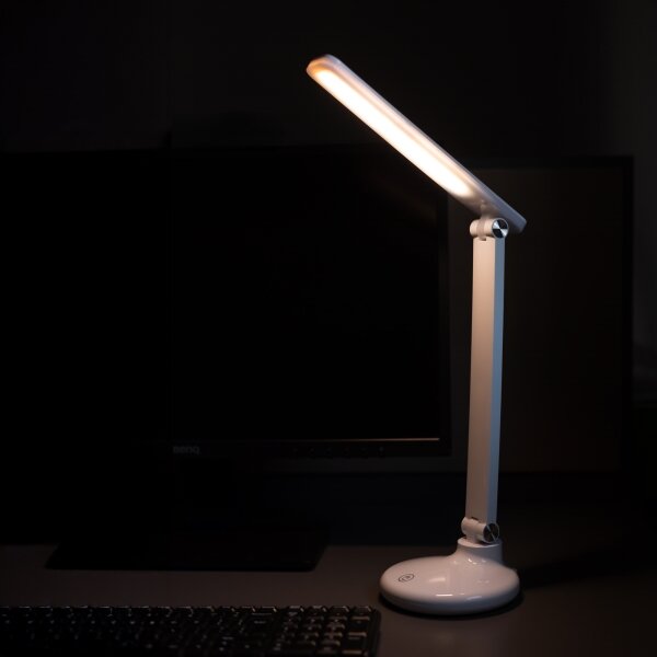 Zuma Line 1913-WH-LED LED настолна лампа 6W, 1200 mAh, 3000/4500/6000K, бяла