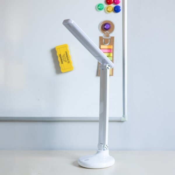 Zuma Line 1913-WH-LED LED настолна лампа 6W, 1200 mAh, 3000/4500/6000K, бяла