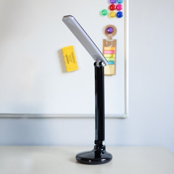 Zuma Line 1913-BK-LED LED настолна лампа 6W, 1200mAh, 3000/4500/6000K, черна