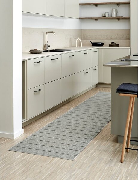 Сива пътека за открито и закрито 70x270 cm Carl Warm Grey – Pappelina