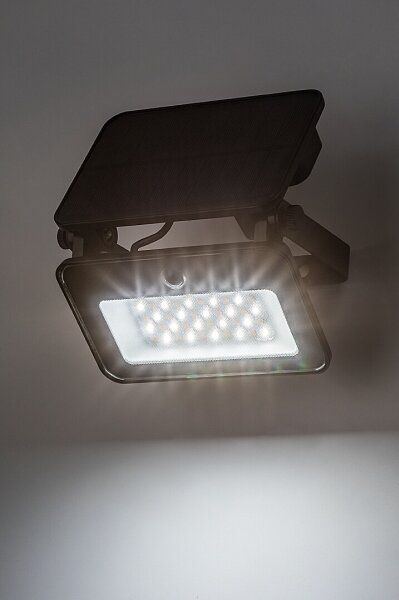 Rabalux 77159-LED соларен прожектор с LED сензор 6W/3,7V IP65