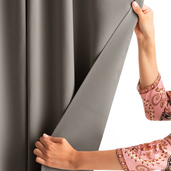 Сиво-бежово затъмняващо перде 140x245 cm Kierra – Restilo
