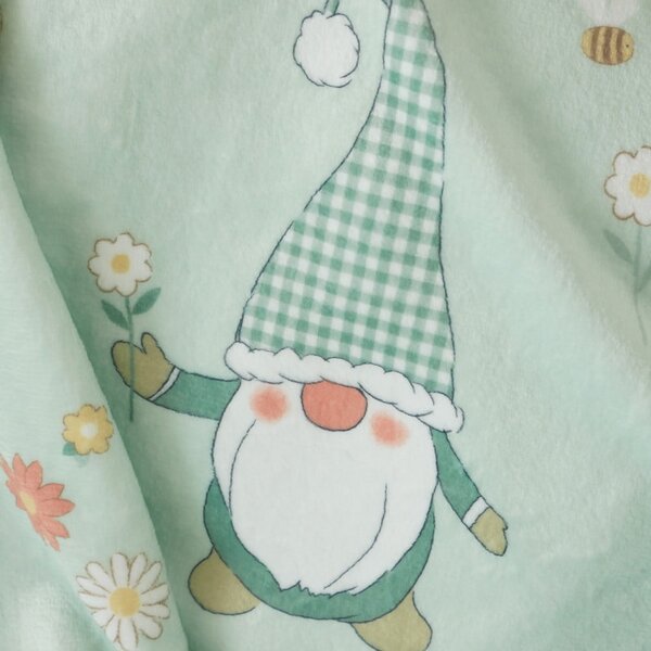 Светлозелено одеяло с великденски мотив от микроплюш 130x170 cm Spring Gonks – Catherine Lansfield