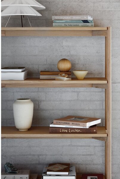 Библиотека от декор от дъб в естествен цвят 86x160x30 cm Braidwood – Actona