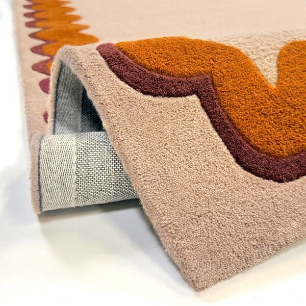 Оранжева/в естествен цвят ръчно изработена вълнена пътека 80x230 cm Wiggle Wool – Flair Rugs