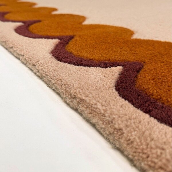 Оранжева/в естествен цвят ръчно изработена вълнена пътека 80x230 cm Wiggle Wool – Flair Rugs