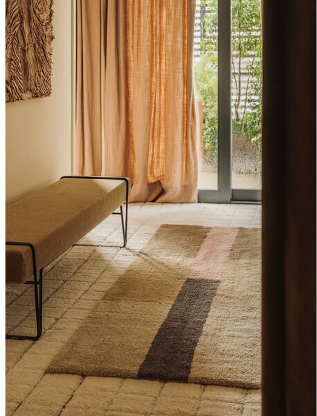 Ръчно изработена вълнена пътека 80x230 cm Chroma Dusty Pink – Lorena Canals