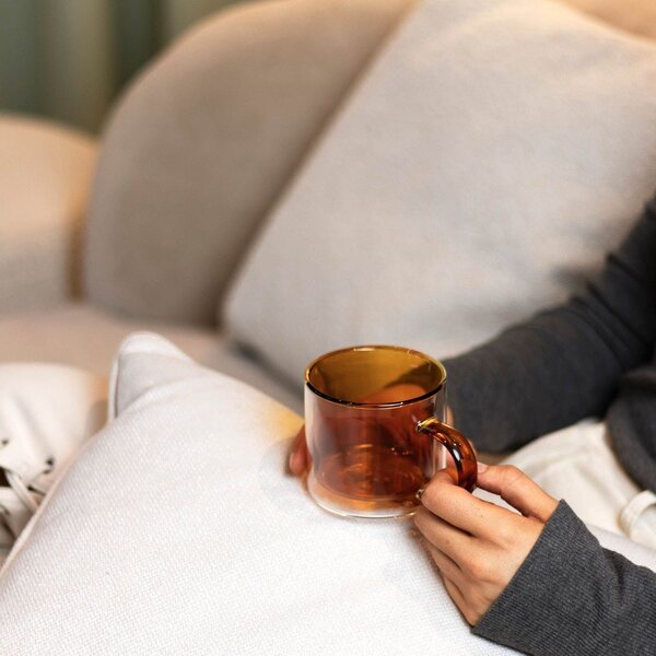 Стъклени чаши в комплект 2 бр. в кехлибарен цвят 270 ml Liv – ONA