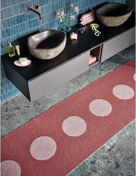 Светлочервена пътека за открито и закрито 70x280 cm Vera Pop Blush – Pappelina