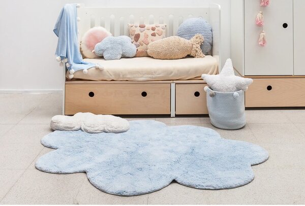 Светлосин ръчно изработен памучен детски килим подходящ за пране 110x170 cm Puffy Dream – Lorena Canals