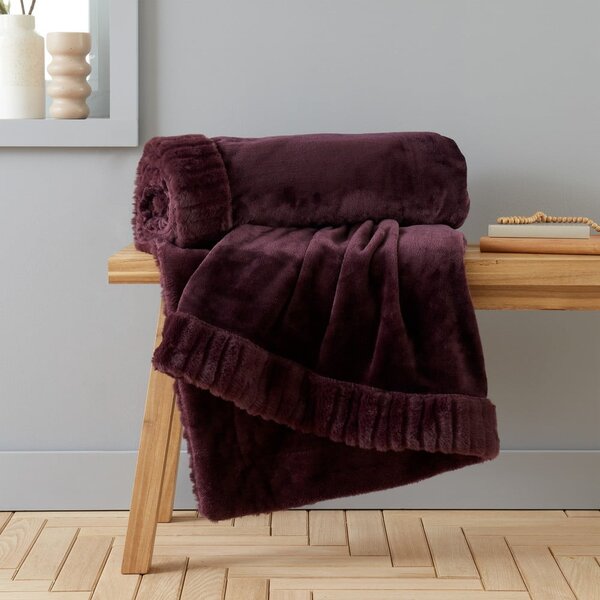 Тъмнолилаво одеяло от микроплюш 150x200 cm Velvet and Faux Fur – Catherine Lansfield